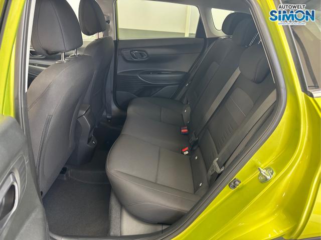 Hyundai / BAYON / Grün /  /  / NAVI SHZ RFK PDC KLIMAAUTOMATIK Licht/Regensensor