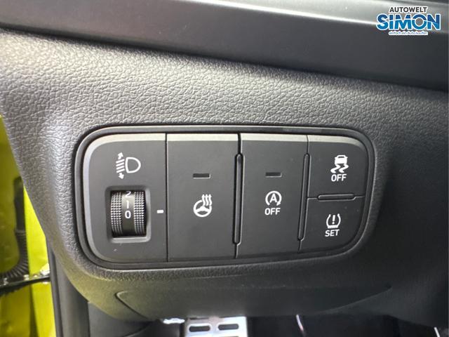 Hyundai / BAYON / Grün /  /  / NAVI SHZ RFK PDC KLIMAAUTOMATIK Licht/Regensensor