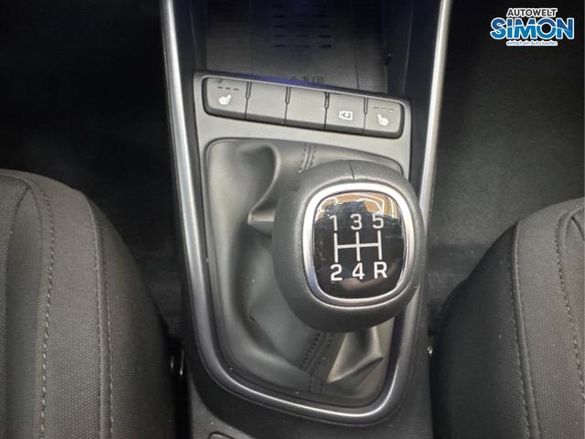 Hyundai / BAYON / Grün /  /  / NAVI SHZ RFK PDC KLIMAAUTOMATIK Licht/Regensensor
