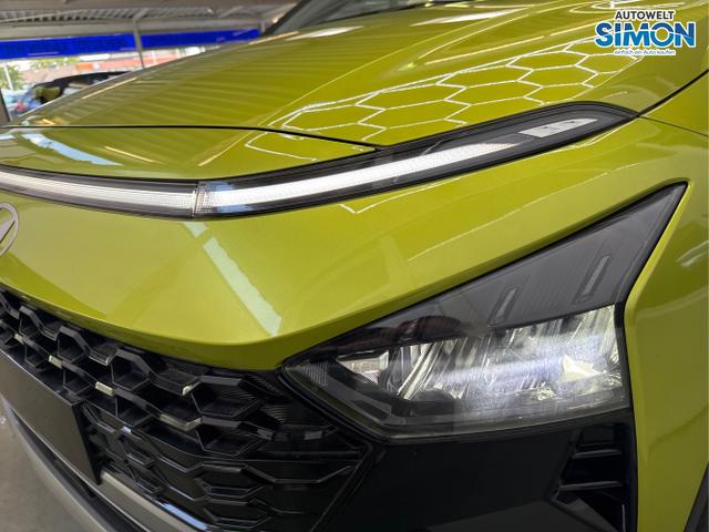 Hyundai / BAYON / Grün /  /  / NAVI SHZ RFK PDC KLIMAAUTOMATIK Licht/Regensensor