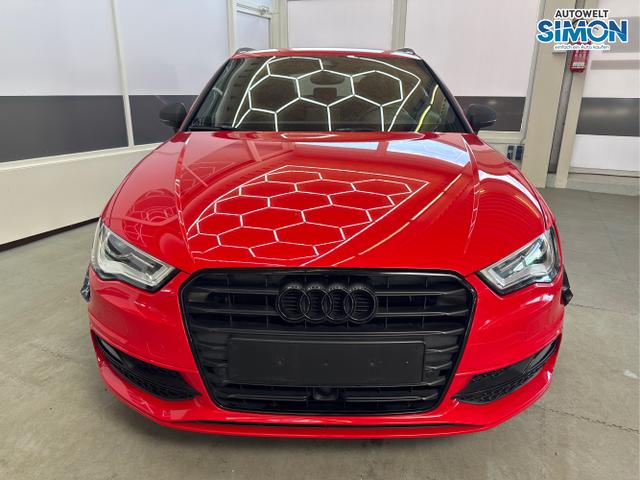 Audi / A3 / Rot /  /  / S-LINE ACC XENON SHZ PDC 