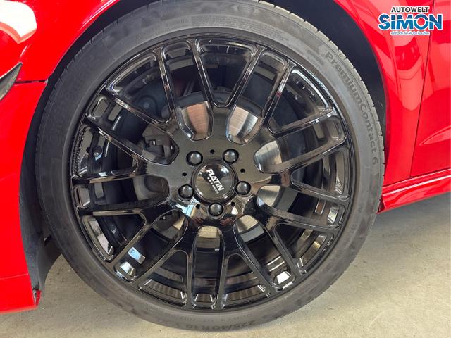 Audi / A3 / Rot /  /  / S-LINE ACC XENON SHZ PDC 