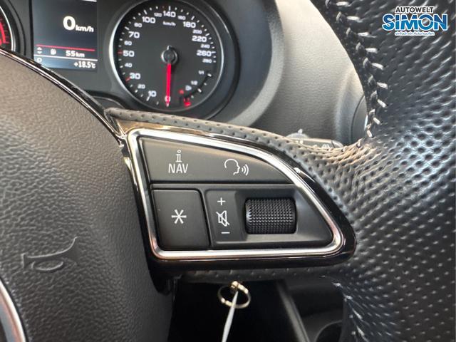 Audi / A3 / Rot /  /  / S-LINE ACC XENON SHZ PDC 