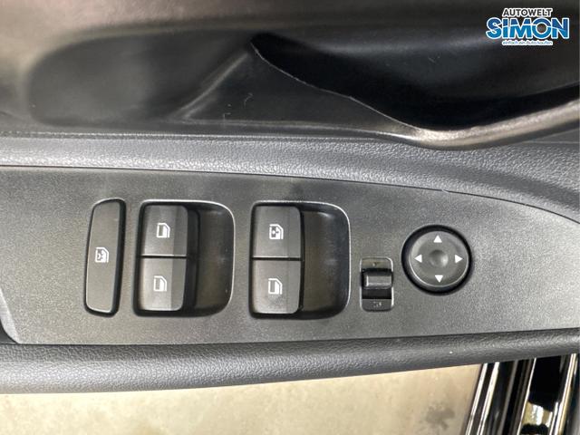 Hyundai / i20 / Schwarz /  /  / WP NAVI RFK TEMPOMAT