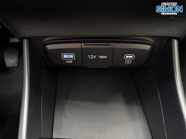 Hyundai / i20 / Schwarz /  /  / WP NAVI RFK TEMPOMAT
