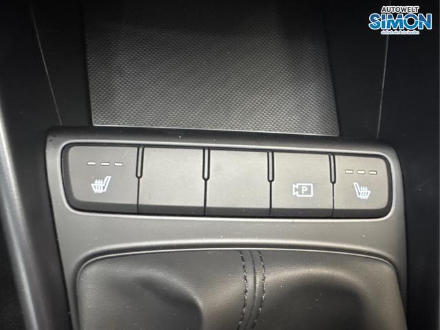 Hyundai / i20 / Schwarz /  /  / WP NAVI RFK TEMPOMAT