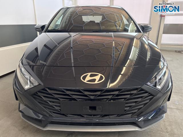 Hyundai / i20 / Grau /  /  / NAVI RFK TEMPOMAT