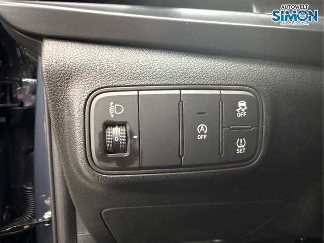 Hyundai / i20 / Grau /  /  / NAVI RFK TEMPOMAT