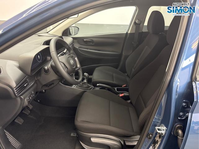 Hyundai / i20 / Blau /  /  / WP KLIMAAUTOMATIK NAVI RFK TEMPOMAT