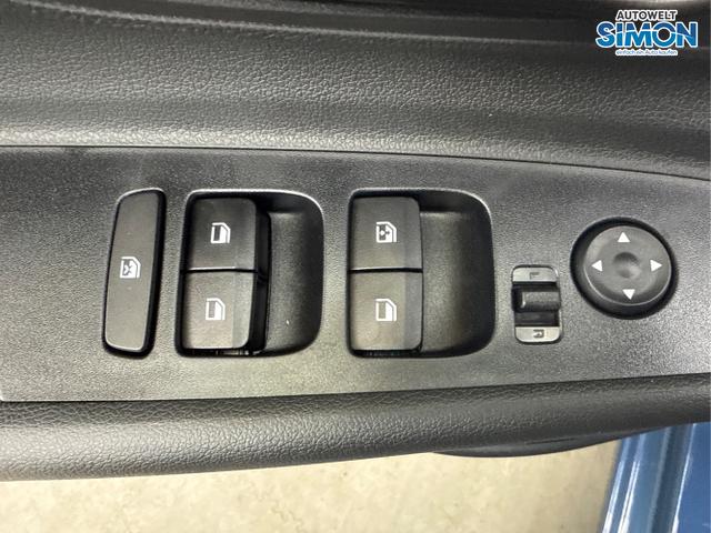 Hyundai / i20 / Blau /  /  / WP KLIMAAUTOMATIK NAVI RFK TEMPOMAT