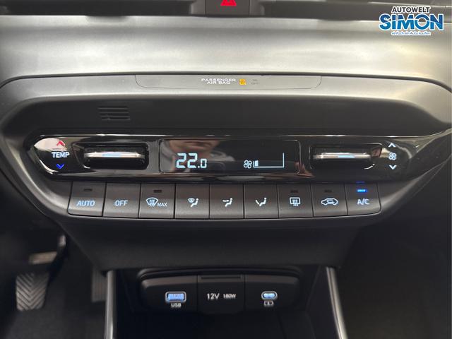 Hyundai / i20 / Blau /  /  / WP KLIMAAUTOMATIK NAVI RFK TEMPOMAT