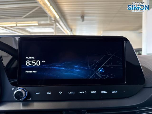 Hyundai / i20 / Schwarz /  /  / NAVI RFK TEMPOMAT