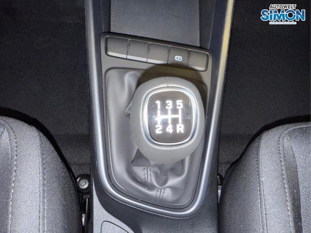 Hyundai / i20 / Schwarz /  /  / NAVI RFK TEMPOMAT