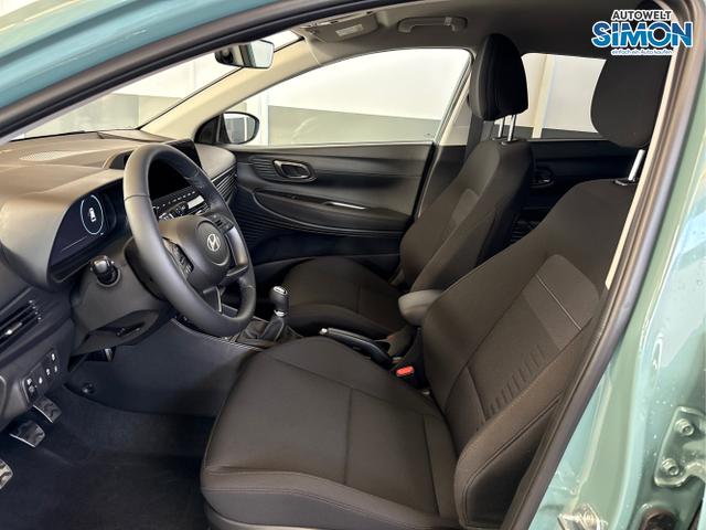 Hyundai / BAYON / Grün /  /  / NAVI SHZ RFK PDC KLIMAAUTOMATIK