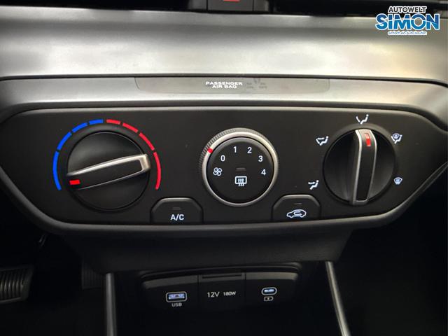 Hyundai BAYON LIFE FL DCT SHZ NAVI RFK PDC 