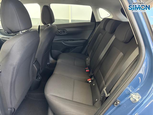 Hyundai / i20 / Blau /  /  / NAVI SHZ LED ALU RFK SHZ KLIMAAUTOMATIK 