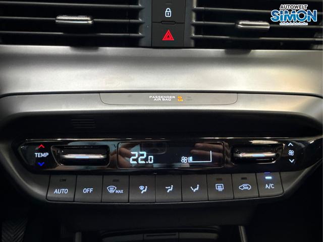 Hyundai / i20 / Blau /  /  / NAVI SHZ LED ALU RFK SHZ KLIMAAUTOMATIK 