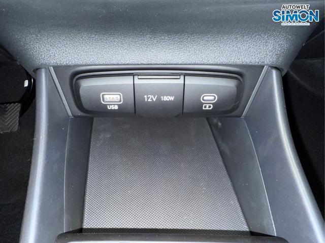 Hyundai / i20 / Blau /  /  / NAVI SHZ LED ALU RFK SHZ KLIMAAUTOMATIK 