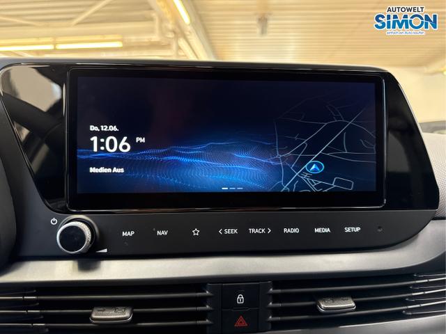 Hyundai / i20 / Schwarz /  /  / NAVI SHZ LED ALU RFK SHZ KLIMAAUTOMATIK 