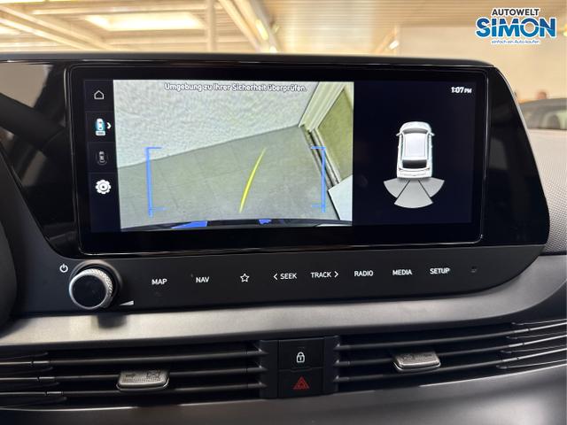 Hyundai / i20 / Schwarz /  /  / NAVI SHZ LED ALU RFK SHZ KLIMAAUTOMATIK 