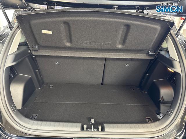 Hyundai / i20 / Schwarz /  /  / NAVI SHZ LED ALU RFK SHZ KLIMAAUTOMATIK 
