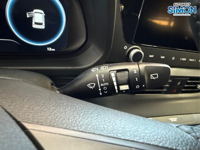 Hyundai / i20 / Schwarz /  /  / NAVI SHZ LED ALU RFK SHZ KLIMAAUTOMATIK 