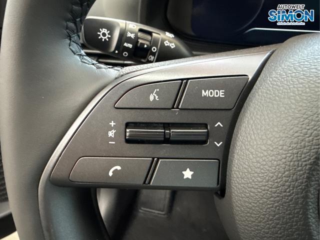 Hyundai / i20 / Schwarz /  /  / NAVI SHZ LED ALU RFK SHZ KLIMAAUTOMATIK 