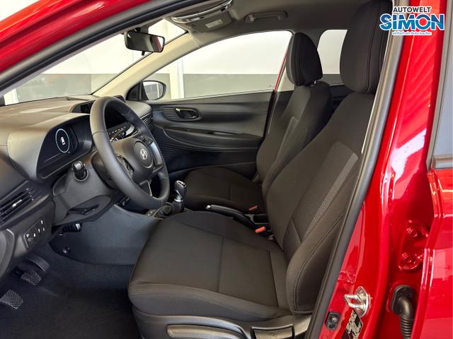 Hyundai / i20 / Rot /  /  / WP KLIMAAUTOMATIK NAVI RFK TEMPOMAT