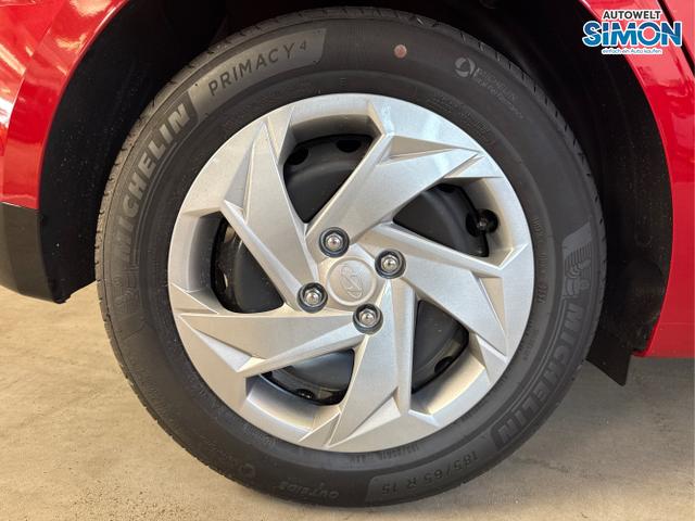 Hyundai / i20 / Rot /  /  / WP KLIMAAUTOMATIK NAVI RFK TEMPOMAT