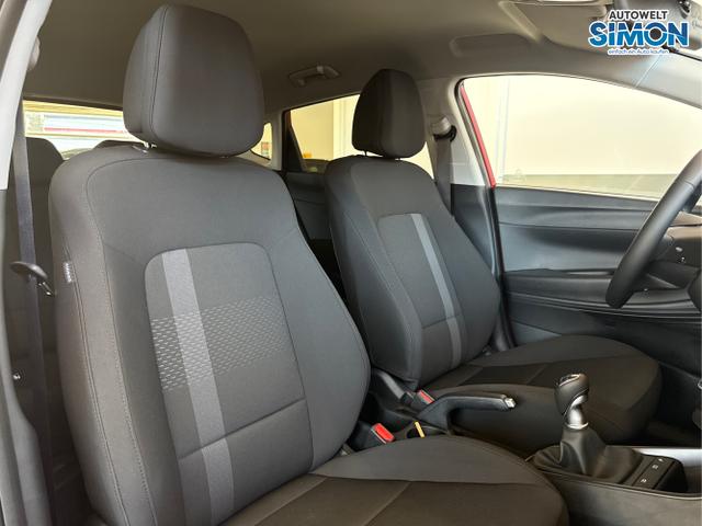 Hyundai / i20 / Rot /  /  / WP KLIMAAUTOMATIK NAVI RFK TEMPOMAT