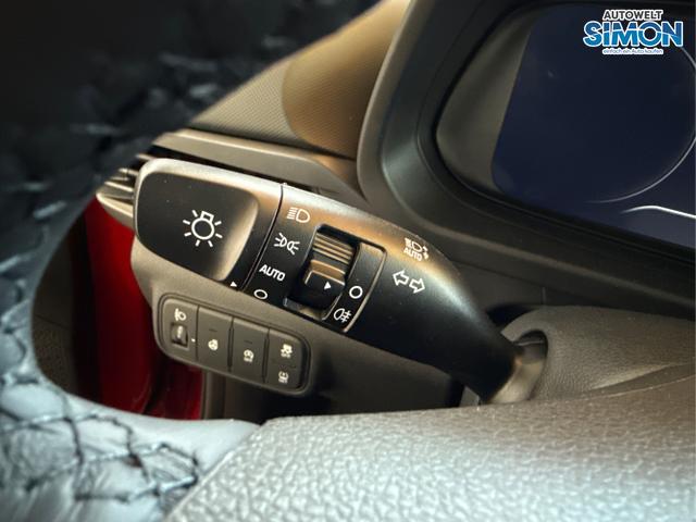 Hyundai / i20 / Rot /  /  / WP KLIMAAUTOMATIK NAVI RFK TEMPOMAT