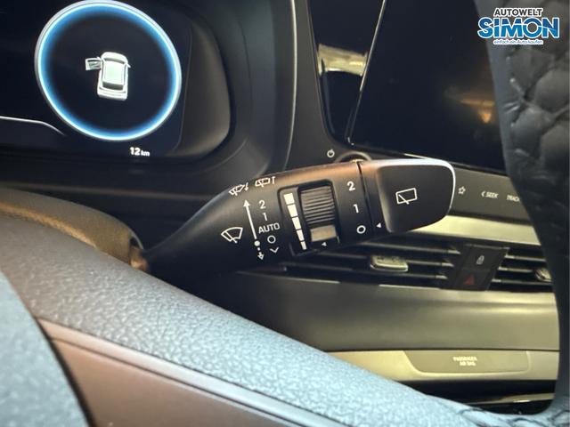 Hyundai / i20 / Rot /  /  / WP KLIMAAUTOMATIK NAVI RFK TEMPOMAT