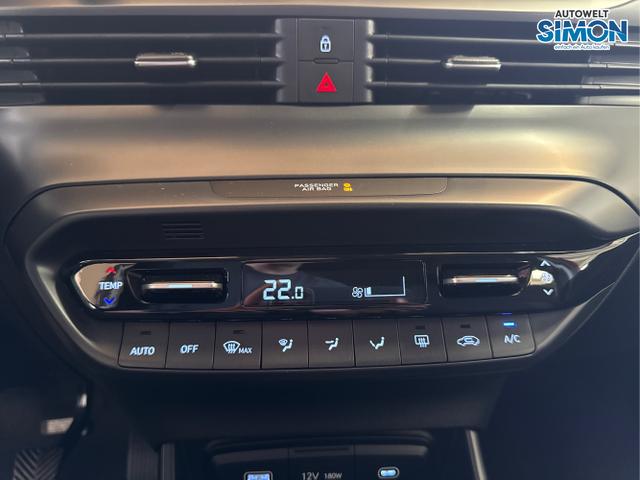 Hyundai / i20 / Rot /  /  / WP KLIMAAUTOMATIK NAVI RFK TEMPOMAT