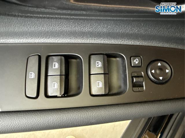 Hyundai / BAYON / Schwarz /  /  / NAVI SHZ RFK PDC KLIMAAUTOMATIK Licht/Regensensor