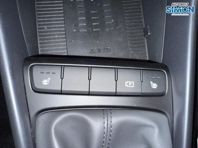 Hyundai / BAYON / Schwarz /  /  / NAVI SHZ RFK PDC KLIMAAUTOMATIK Licht/Regensensor