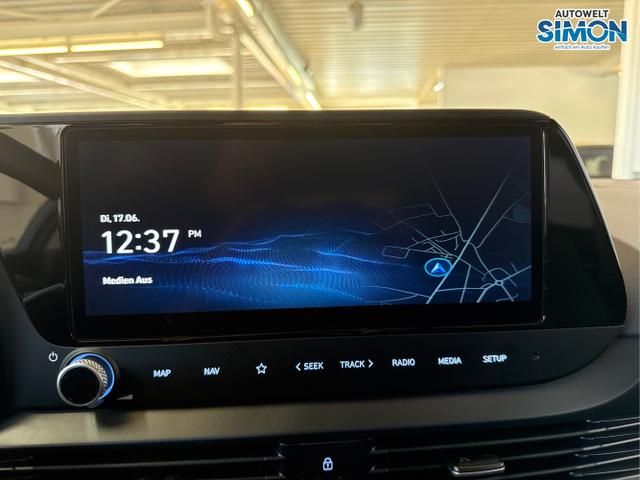 Hyundai / BAYON / Blau /  /  / DCT ACC SmartSense PLUS NAVI SHZ RFK PDC KLIMAAUTOMATIK