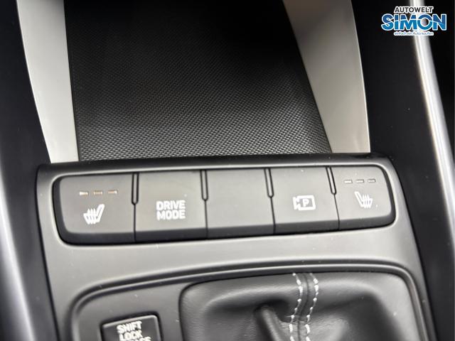 Hyundai / i20 / Rot /  /  / DCT WP KLIMAAUTOMATIK NAVI RFK TEMPOMAT
