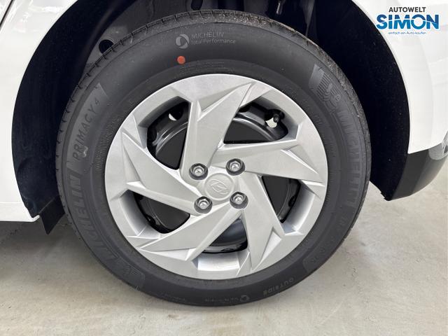Hyundai / i20 / Weiß /  /  / DCT WP KLIMAAUTOMATIK NAVI RFK TEMPOMAT