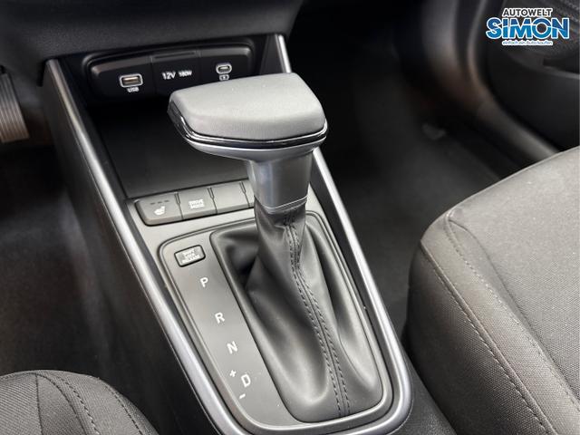 Hyundai / i20 / Weiß /  /  / DCT WP KLIMAAUTOMATIK NAVI RFK TEMPOMAT