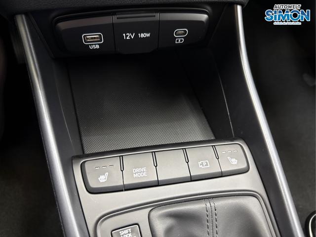 Hyundai / i20 / Weiß /  /  / DCT WP KLIMAAUTOMATIK NAVI RFK TEMPOMAT