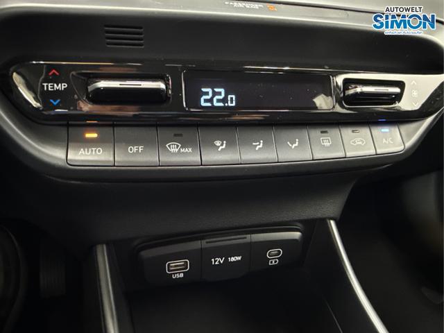 Hyundai / i20 / Weiß /  /  / DCT WP KLIMAAUTOMATIK NAVI RFK TEMPOMAT