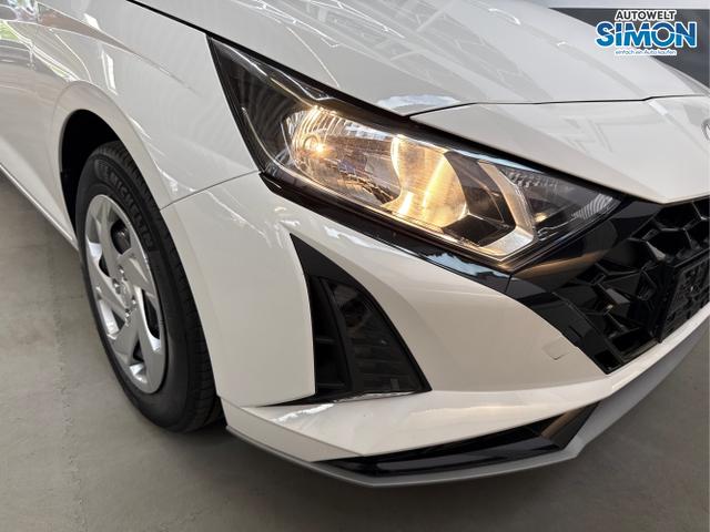 Hyundai / i20 / Weiß /  /  / DCT WP KLIMAAUTOMATIK NAVI RFK TEMPOMAT