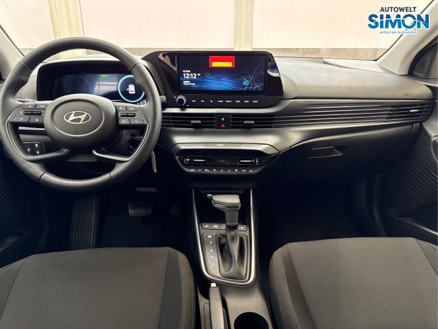 Hyundai / i20 / Weiß /  /  / DCT WP KLIMAAUTOMATIK NAVI RFK TEMPOMAT
