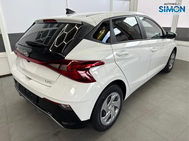 Hyundai / i20 / Weiß /  /  / DCT WP KLIMAAUTOMATIK NAVI RFK TEMPOMAT