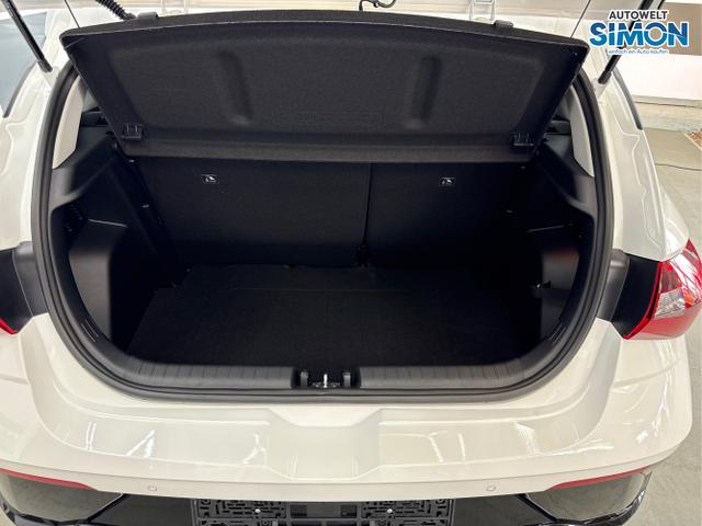Hyundai / i20 / Weiß /  /  / DCT WP KLIMAAUTOMATIK NAVI RFK TEMPOMAT