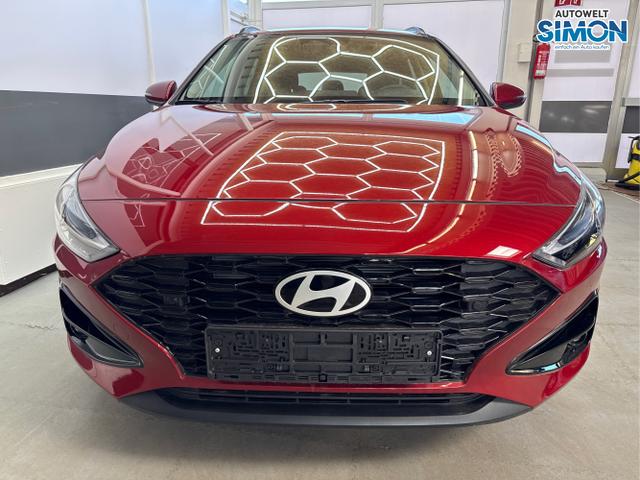 Hyundai / i30 / Rot /  /  / EDITION NAVI SHZ KLIMAAUTOMATIK RFK LED PDC v+h