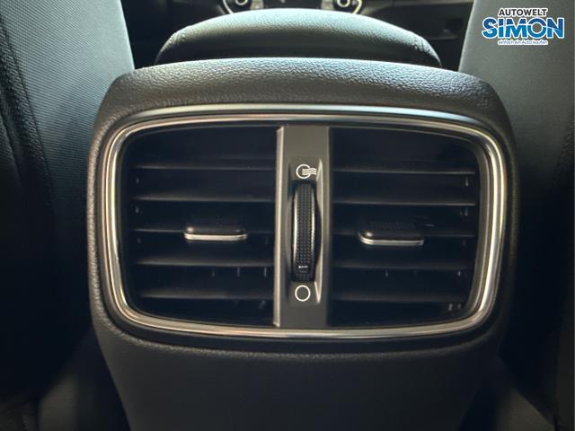 Hyundai / i30 / Rot /  /  / EDITION NAVI SHZ KLIMAAUTOMATIK RFK LED PDC v+h