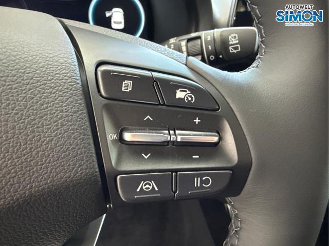 Hyundai / i30 / Rot /  /  / EDITION NAVI SHZ KLIMAAUTOMATIK RFK LED PDC v+h