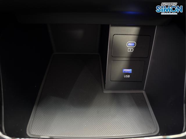 Hyundai / i30 / Rot /  /  / EDITION NAVI SHZ KLIMAAUTOMATIK RFK LED PDC v+h