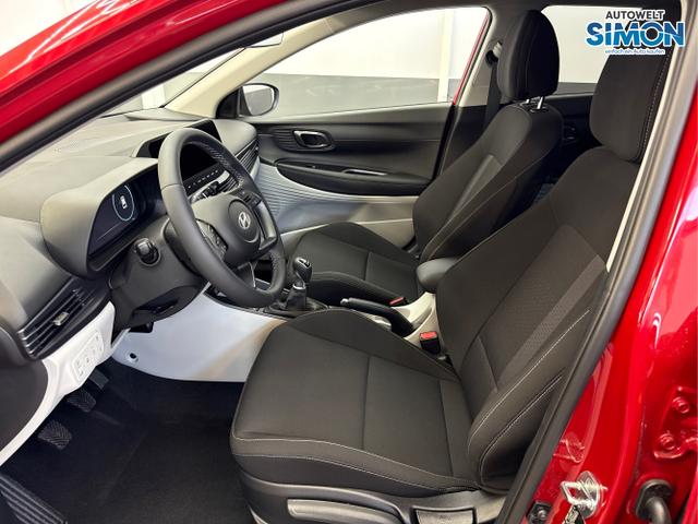 Hyundai / i20 / Rot /  /  / NAVI SHZ LED ALU RFK SHZ KLIMAAUTOMATIK 